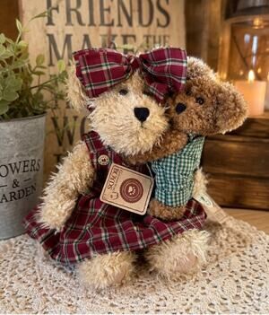Boyds Bears Momma McNew w Hugsley Plush 10” T.J.’s Best Dressed Tags